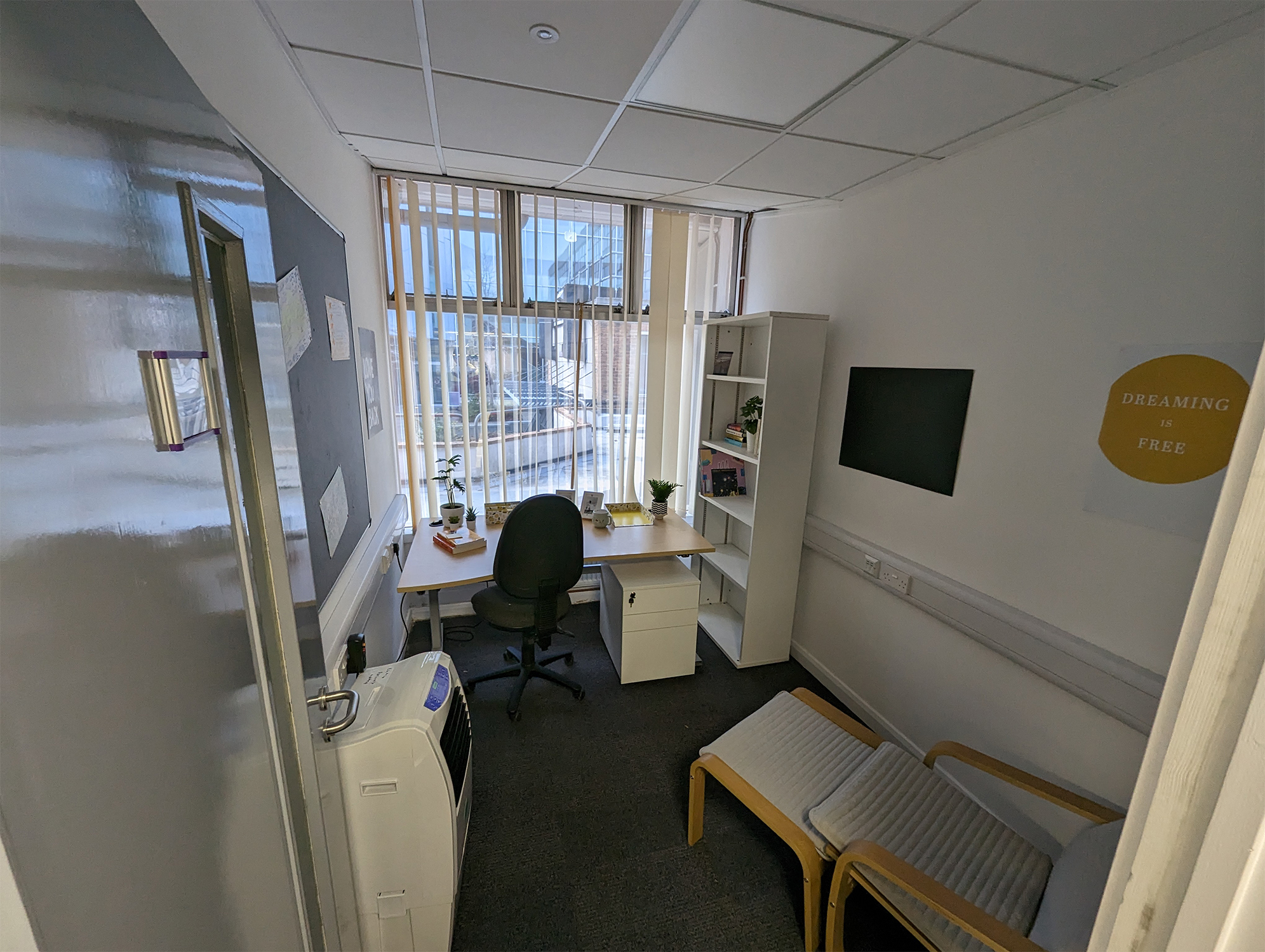 Ana's office installation space